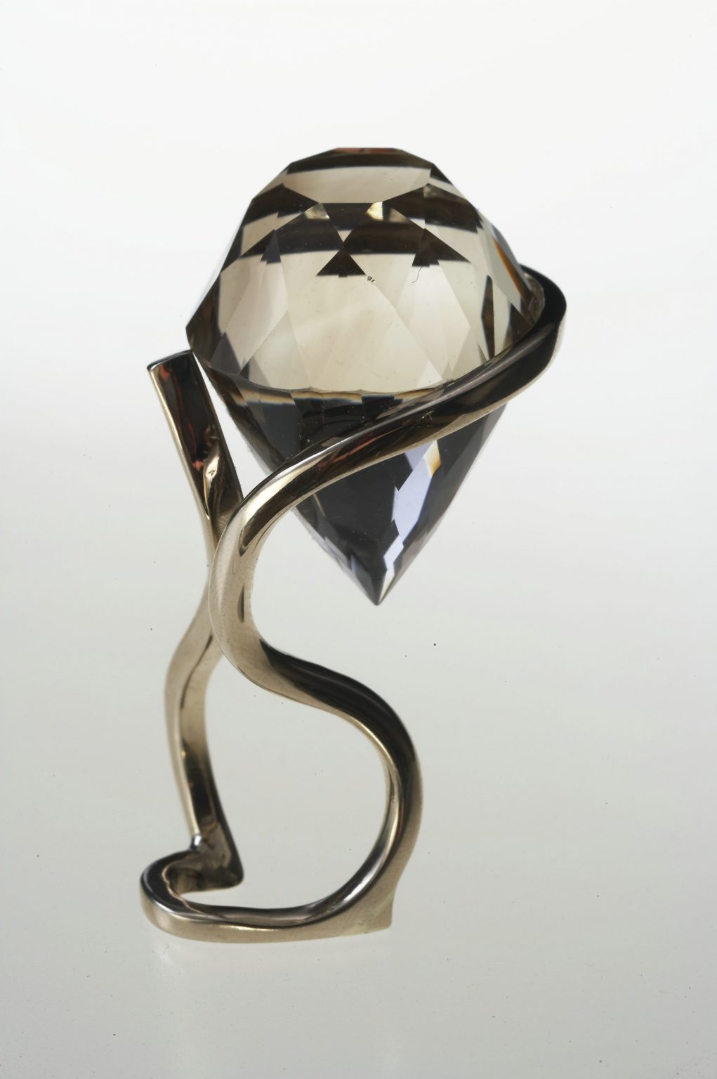 TRUE TO FORM: A Cross-Section of Contemporary Czech Jewelry - Ilias ...