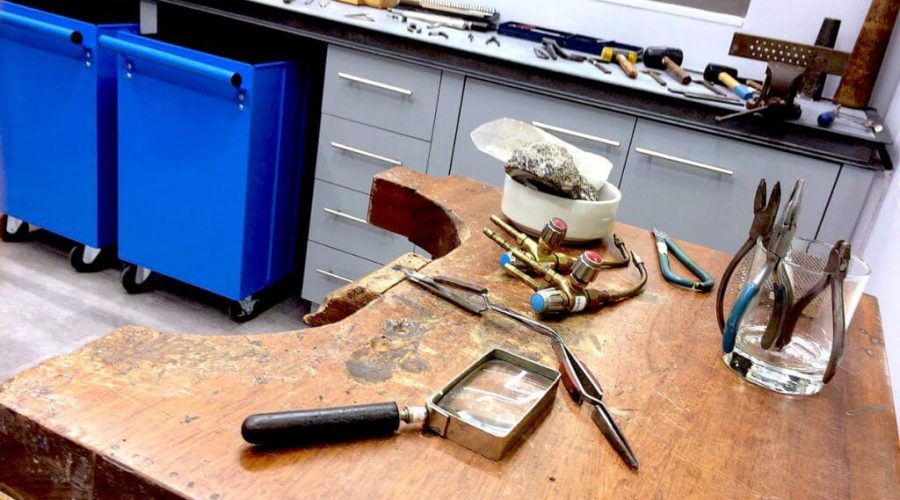 ARTISTS’ METALSMITHING